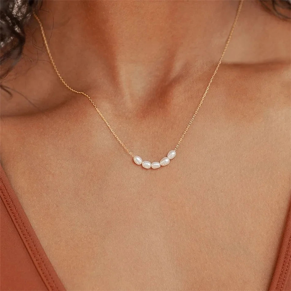 Isla Pearl Choker — Natural Freshwater Pendant Necklace in 316L Gold Stainless Steel