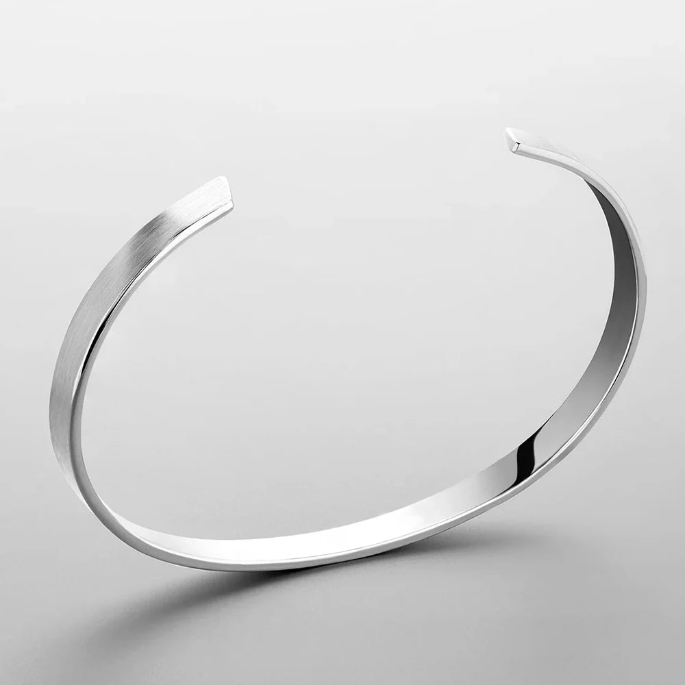 Nero Cuff