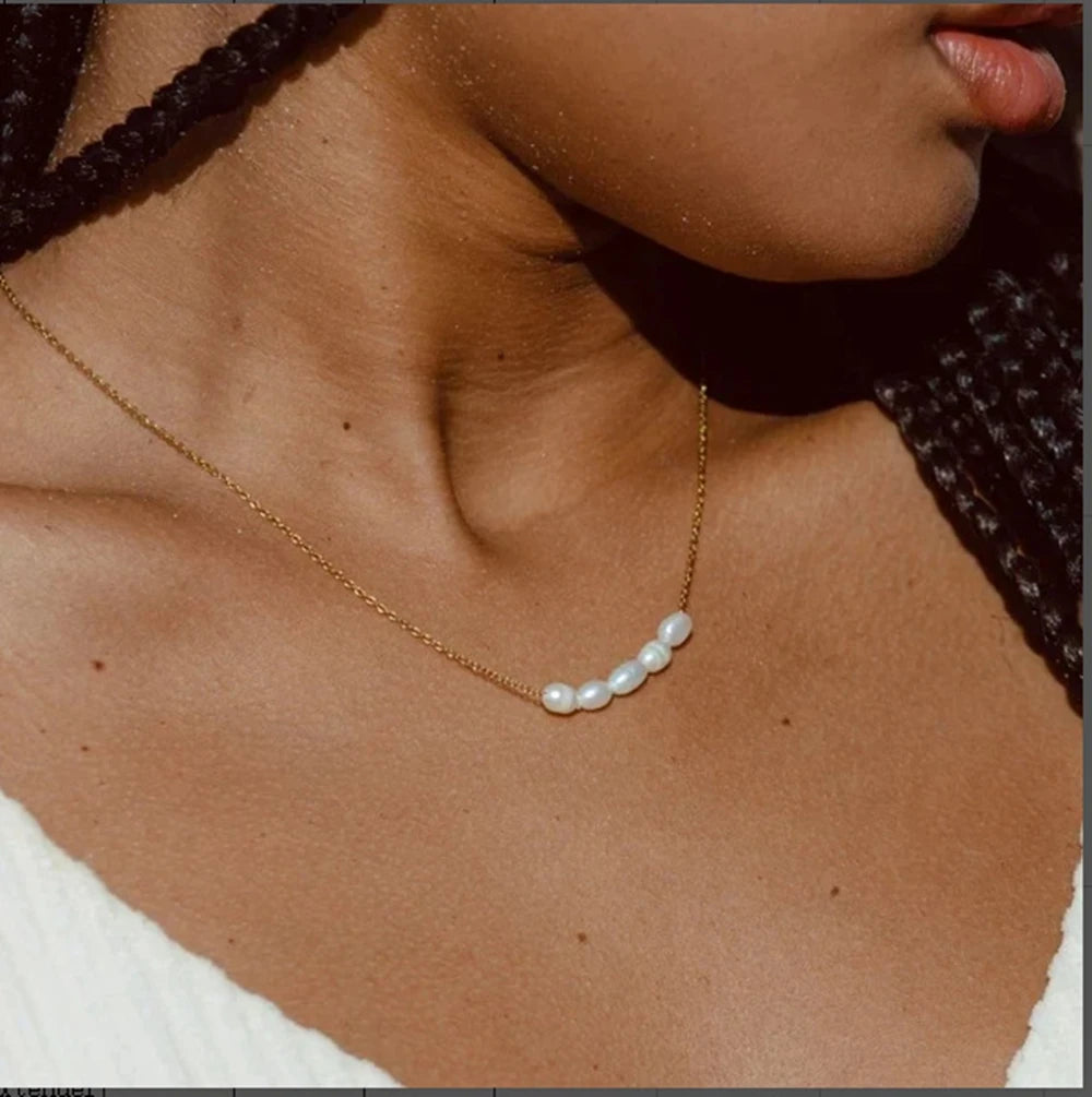 Éclat Pearl Necklace — Light Luxury Temperament Collarbones Chain